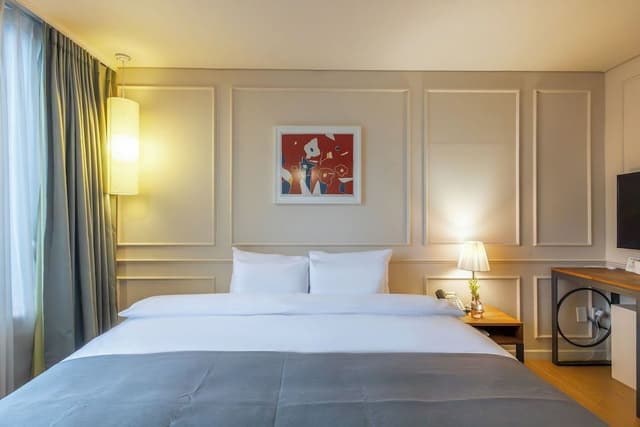 Deluxe Double Room, City View