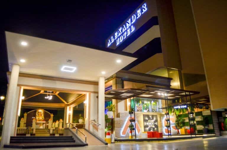 โรงแรมอเล็กซานเดอร์ (Alexander Hotel)3