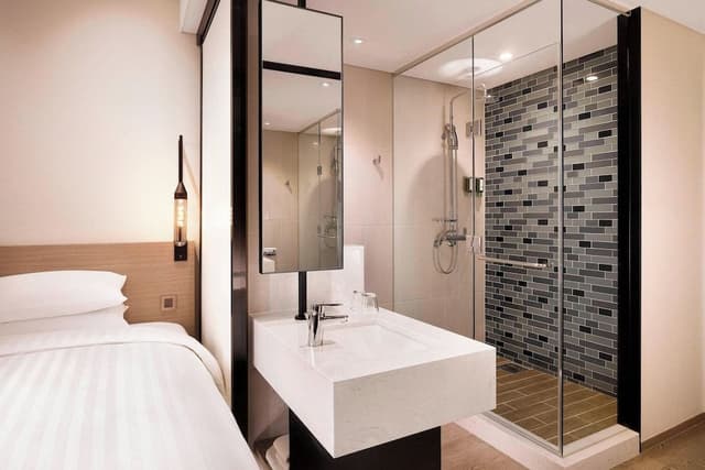 Deluxe Room, 1 King Bed