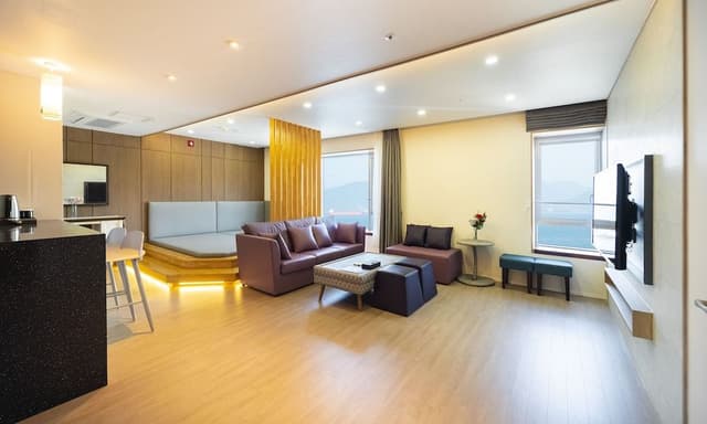 Presidential Suite Half Ocean 2(Free breakfast for 2, Free infinity pool, Cruise Special Discount)