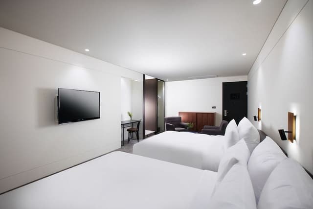Premium Twin Room