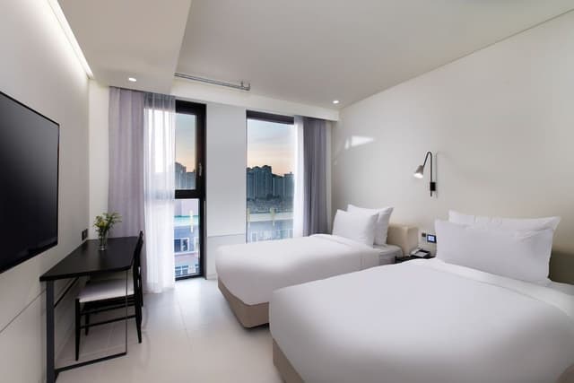 Deluxe Twin Room