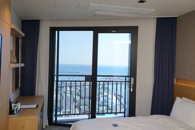 Standard Double Room (Half Ocean View)