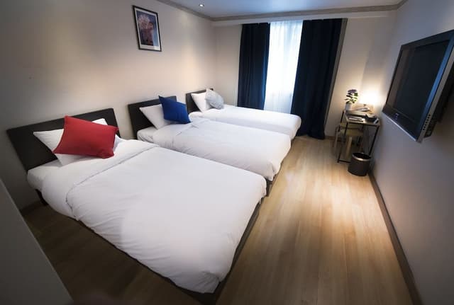 Triple Room, 3 Twin Beds