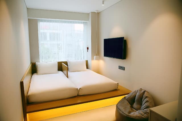 Standard Twin Room