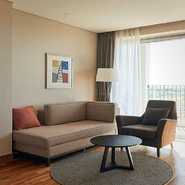 Room (Parlor)