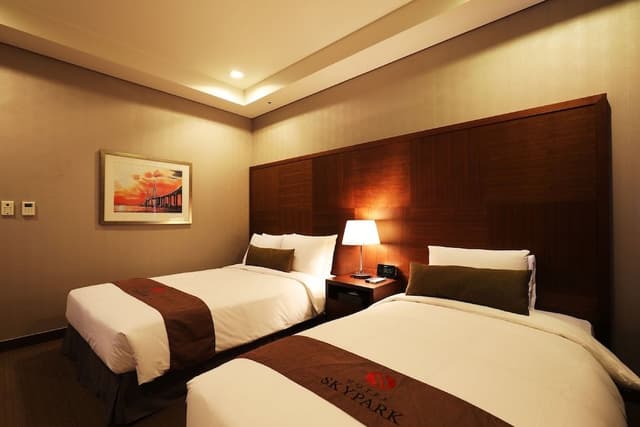 Deluxe Twin Room