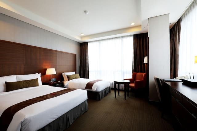 Deluxe Twin Room