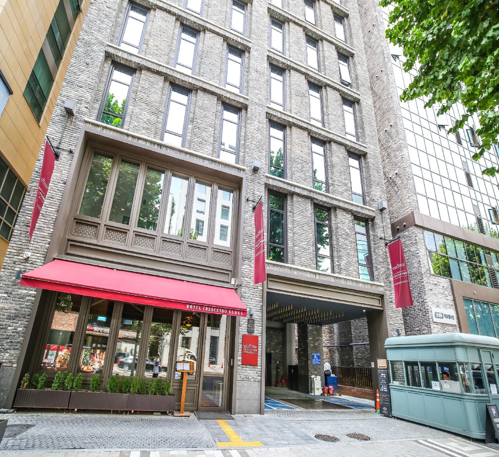 โรงแรมเครสเซนโด โซล โรงแรมเครสเซนโด โซล
