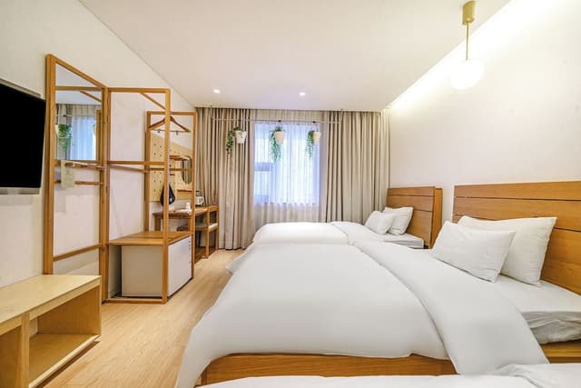 Family Twin Room
