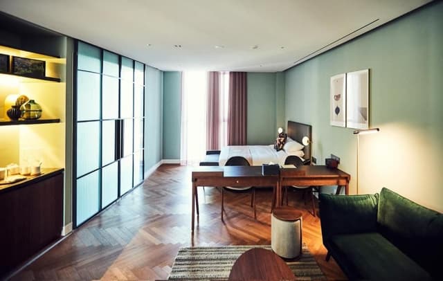 Suite