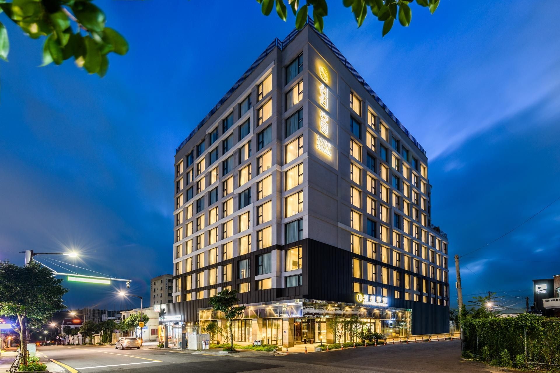 ชินชิน โฮเทล ชอนจียอน (Shinshin Hotel Cheonjiyeon)0