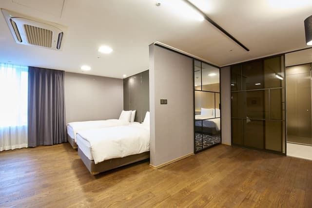 Junior Suite