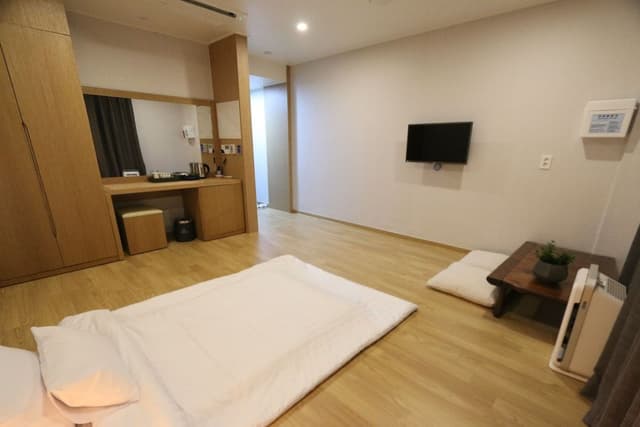 Standard Ondol Room