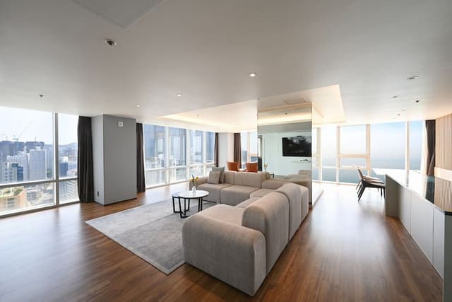 Royal Suite (Ocean View)