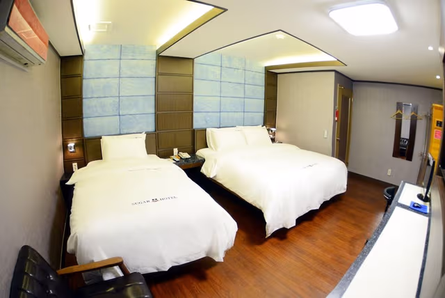 Deluxe Twin Room