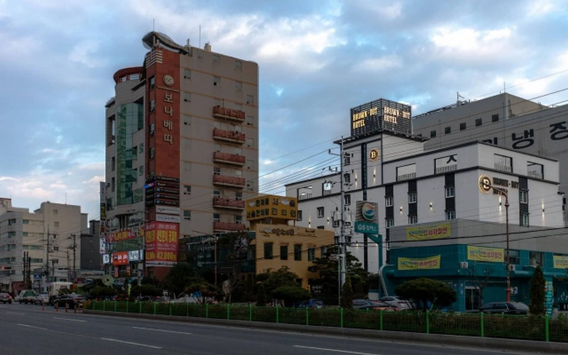 Browndot Hotel Masan Odong Browndot Hotel Masan Odong