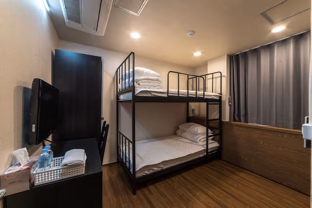 Twin Room (Bunk Bed)