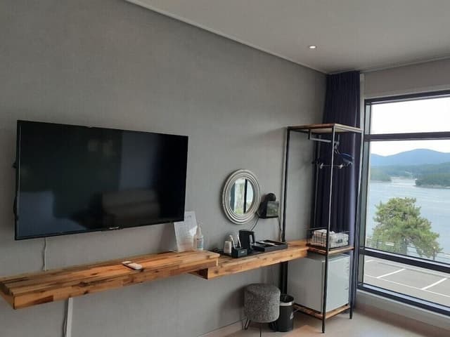 Royal Room, Ocean View