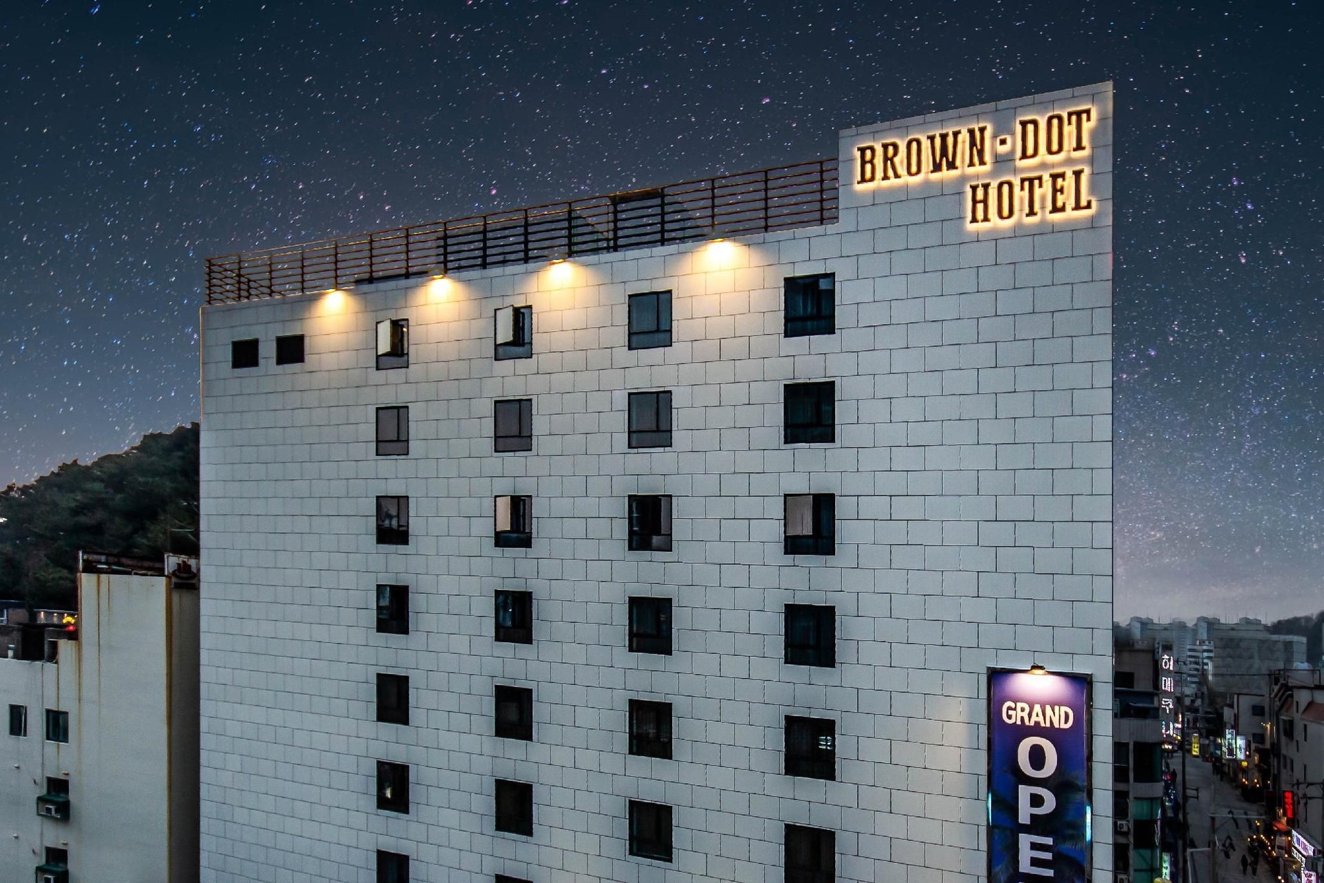 บราวน์ด็อท ฮาดัน (Brown Dot Hotel Hadan)0