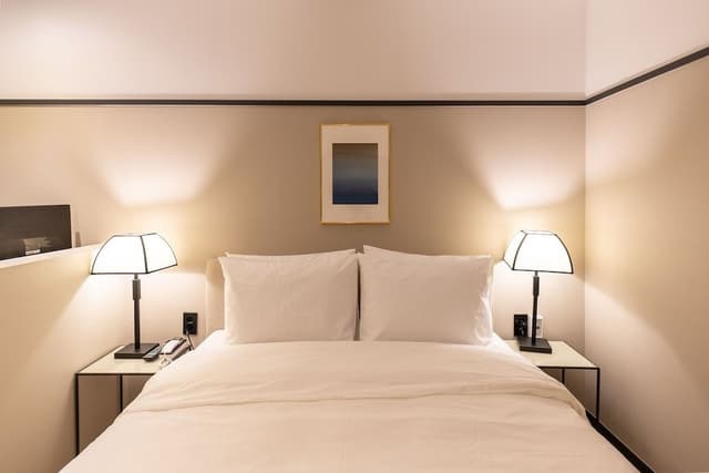 Deluxe Double Room (Breakfast Provided Except for Monday)
