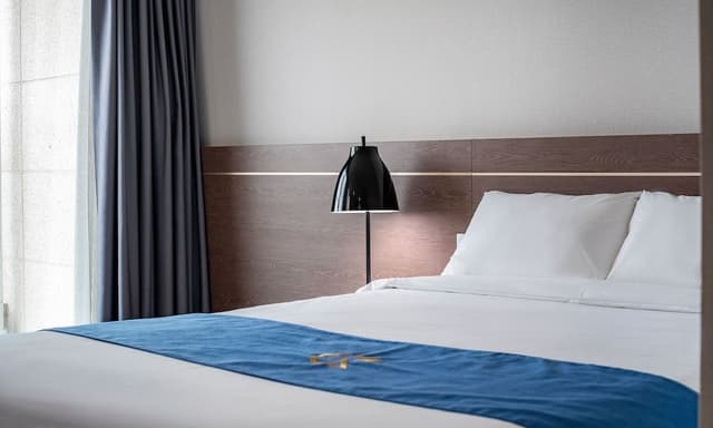 Standard Room, 1 Queen Bed