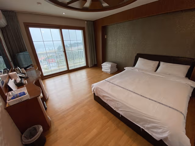 Double Room 3F