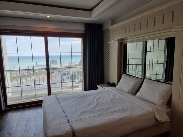 Double Room 3F