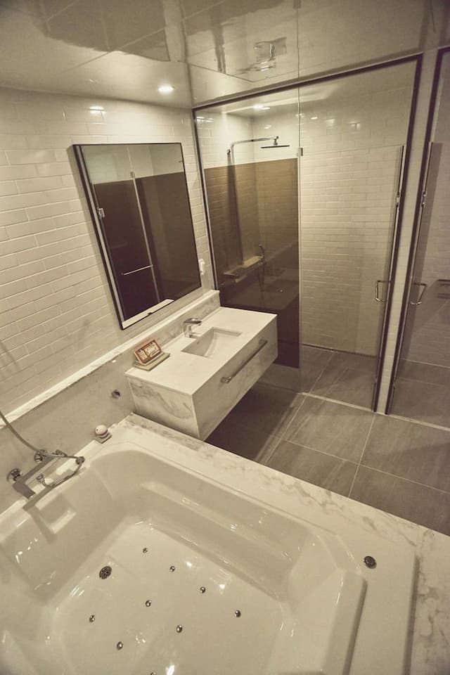 Spa Twin Room - Breakfast Included,Unlimted Starbucks Coffee Bean,OTT Available,15PM CI / 13PM CO
