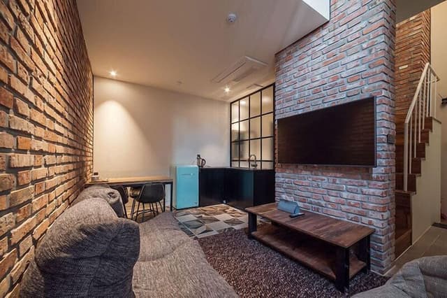 Suite - Party Room