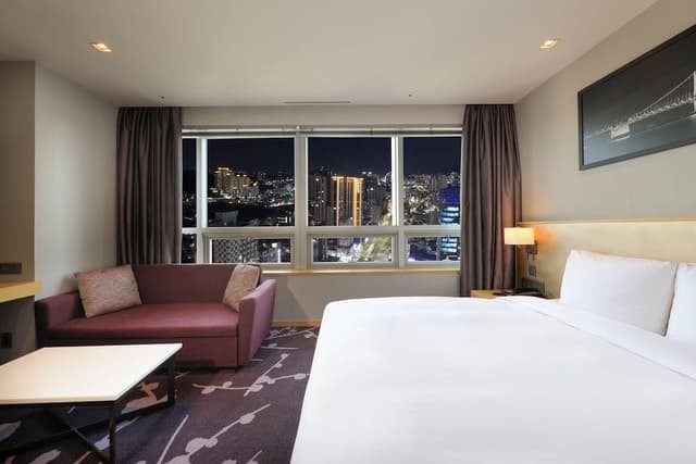Premier Room (Avani)