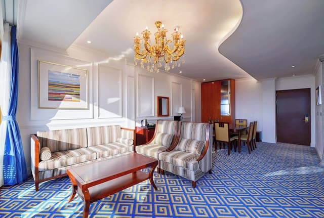 Ocean View Royal Suite with Jacuzzi