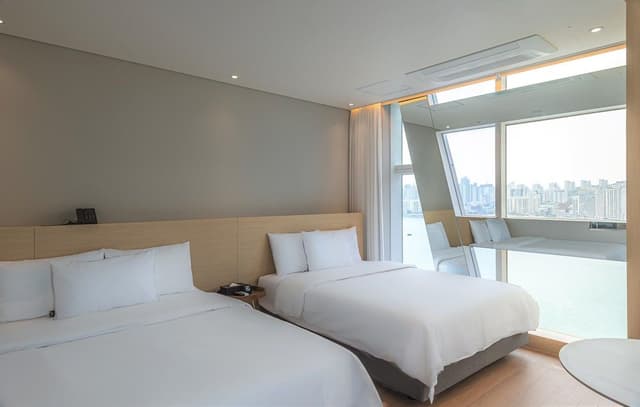 Large Twin Room