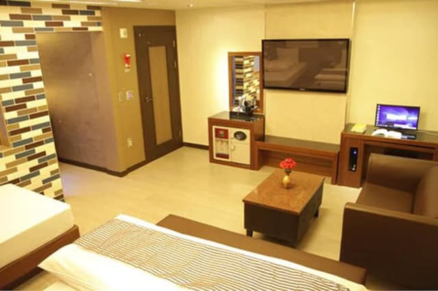 Suite (Twin)