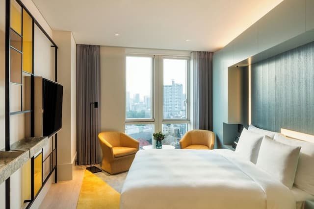 Deluxe Room, 1 King Bed