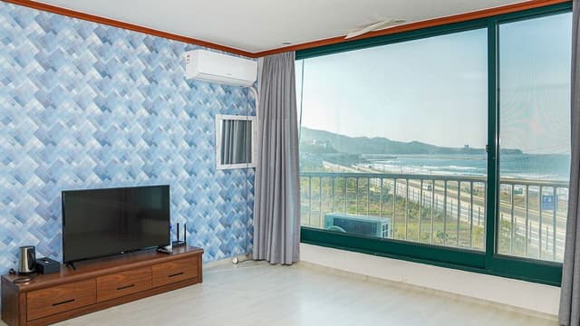 Family Condo, Kitchenette, Ocean View (Pension Type)