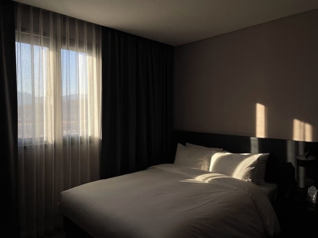 Standard Double Room, Non Smoking, City View