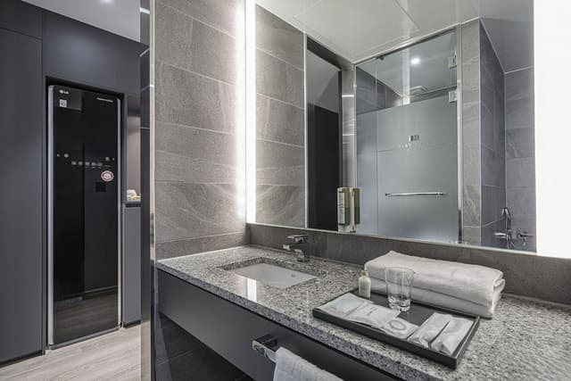 Suite, Multiple Beds, Non Smoking, City View