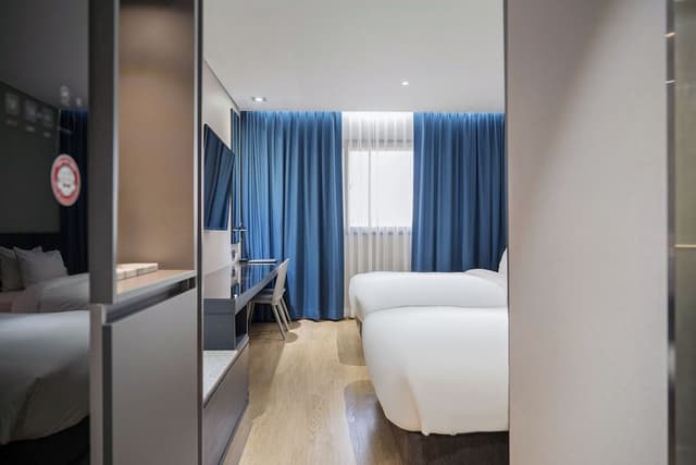 Family Twin Room
