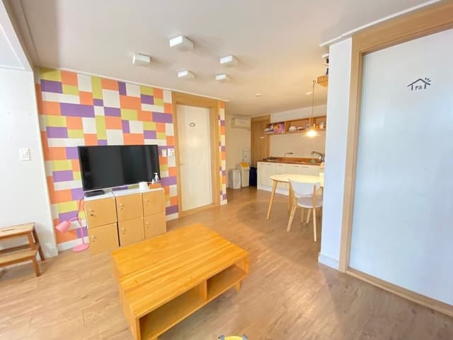 Shared Dormitory, Women only (6 Person Room)