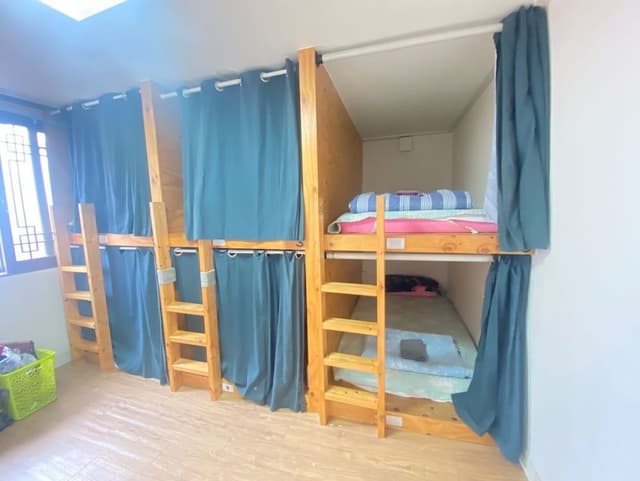 Shared Dormitory, Women only (6 Person Room)