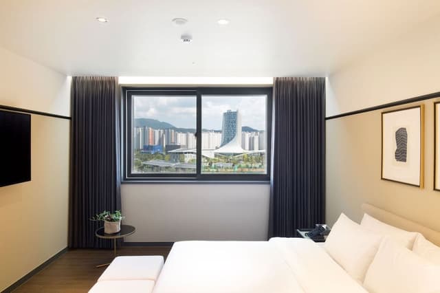 Deluxe Double Room, River View