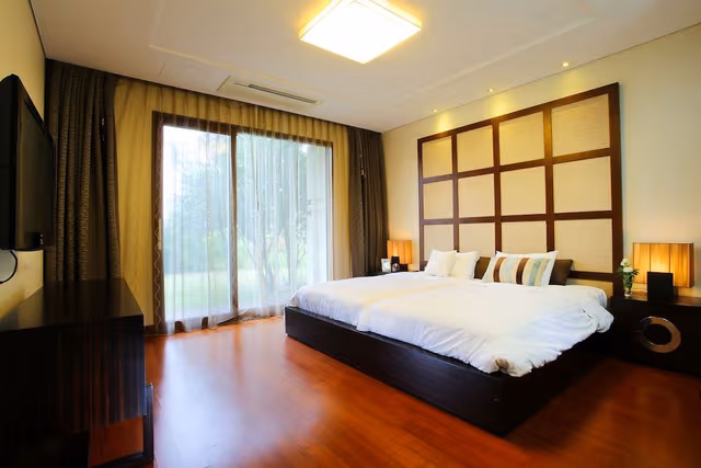 Luxury Suite