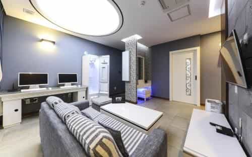 Urban Stay Hotel
