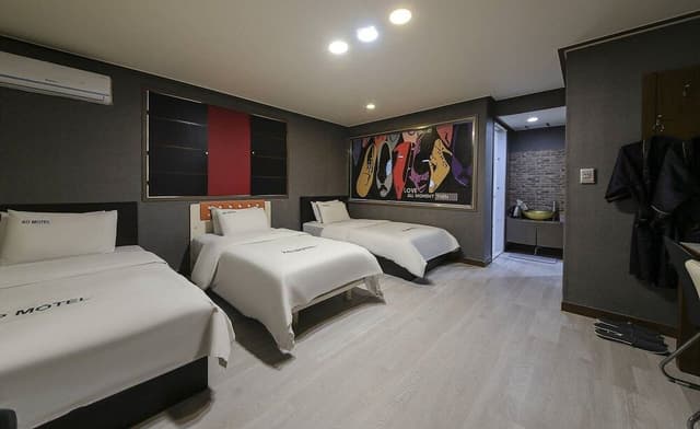 Deluxe Triple Room