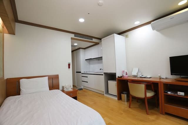 Standard Single Room