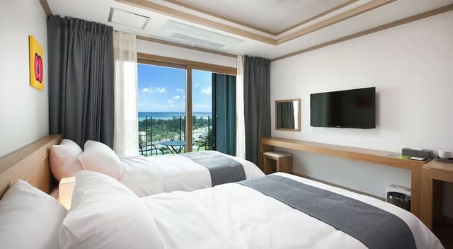 Standard Twin Room