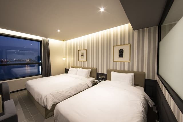 Deluxe Family Twin, Ocean View