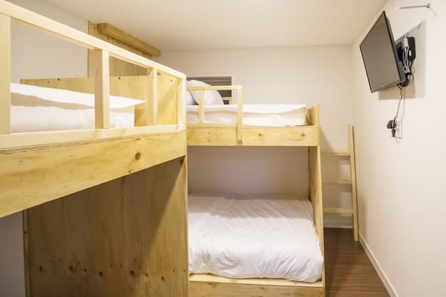 Economy Family Room