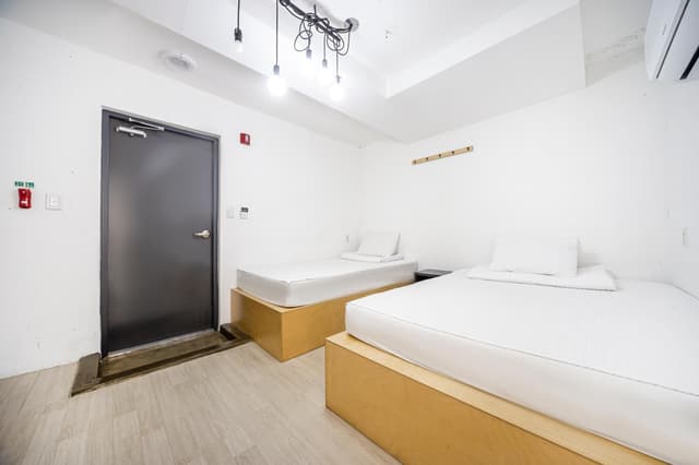Basic Triple Room